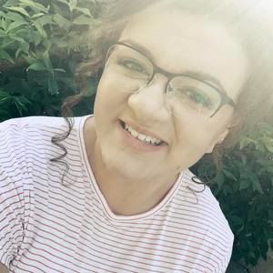 Meet your Posher, Danae